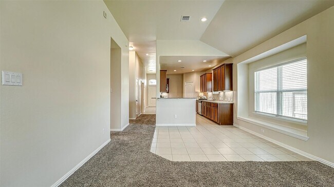 Building Photo - 32706 Oak Heights Ln