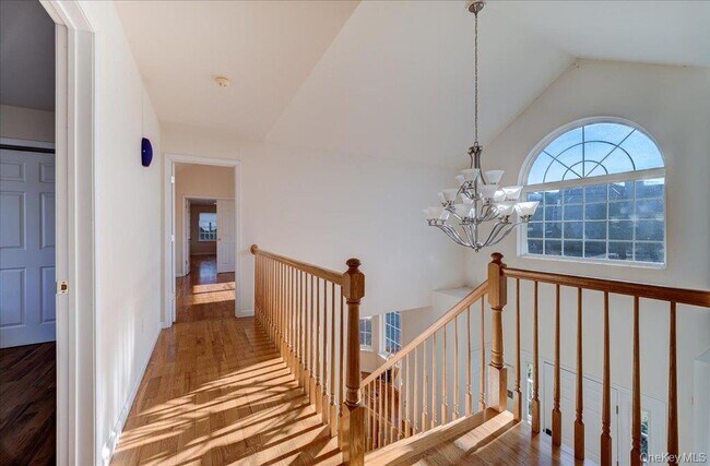Building Photo - 3 Grand View Terrace