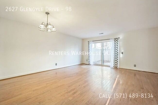 Building Photo - 2627 Glengyle Dr