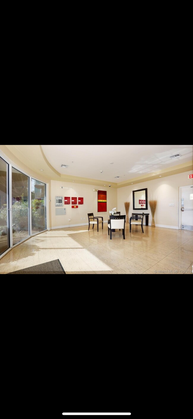 Building Photo - 1555 N Treasure Dr