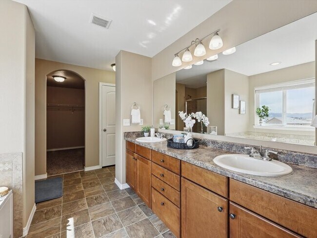 Building Photo - 8308 Needle Drop Ct