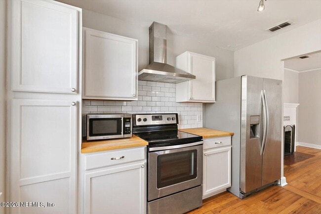 Building Photo - 2125 Arcadia Pl