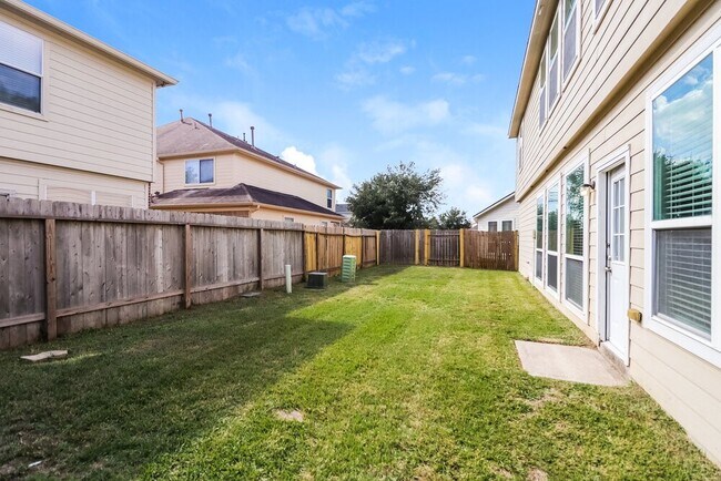 Building Photo - 4258 Wells Mark Dr