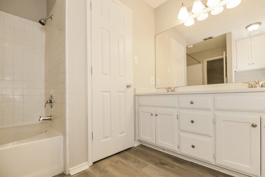 Building Photo - 5708 Shady Springs Trail
