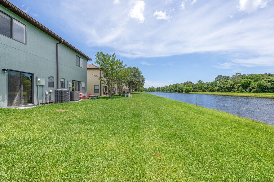 Building Photo - 467 Cabernet Pl