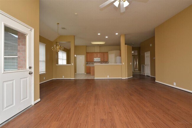 Building Photo - 2931 Sunbird Dr