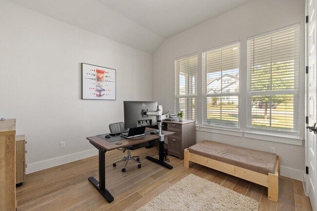 Building Photo - 1005 Sage Thrasher Cir