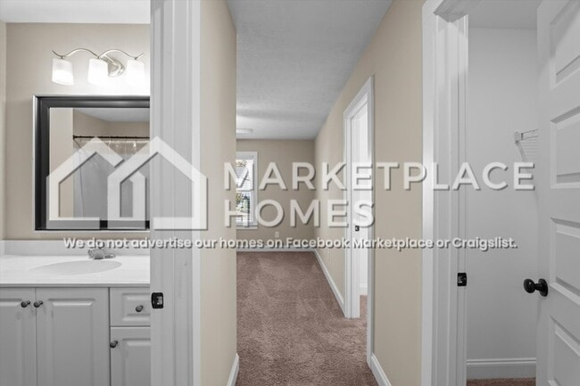 Building Photo - 128 Downsbury Rd