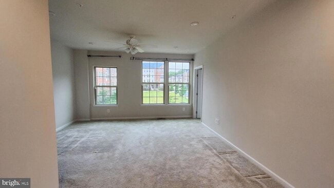 Building Photo - 10145 Dorsey Ln