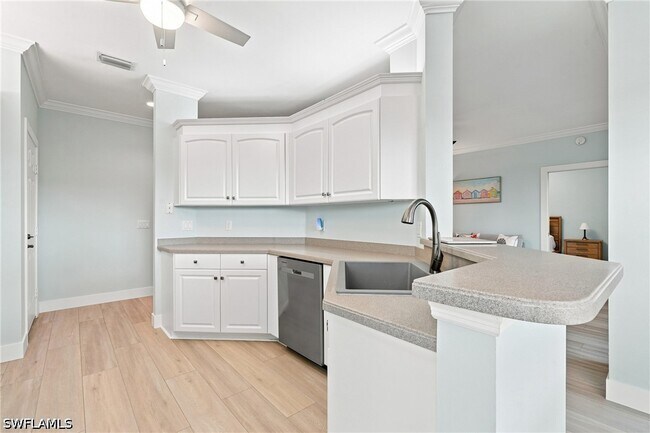 Building Photo - 5877 3 Iron Dr