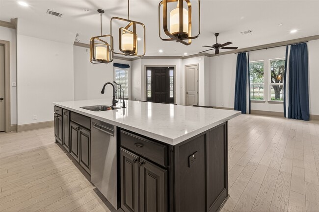 Building Photo - 722 Imperial Blvd