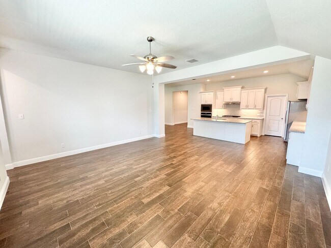 Building Photo - Argyle ISD! 3 Bed 2 Bath Home in PERFECT Location