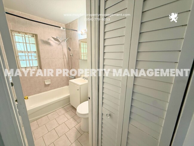 Building Photo - 400 Opa-Locka Blvd