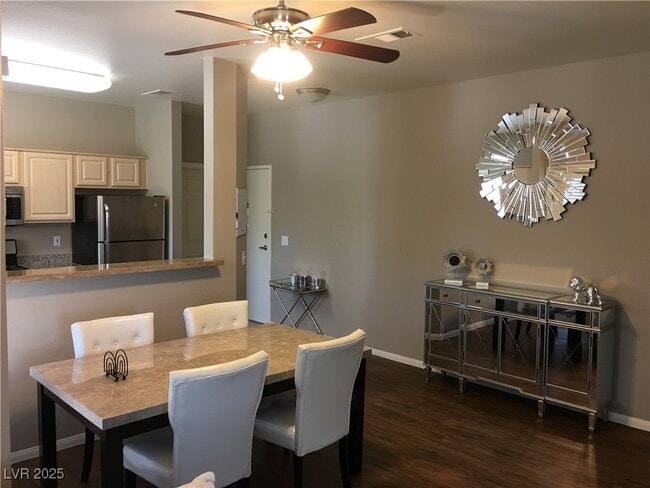 Building Photo - 5250 S Rainbow Blvd