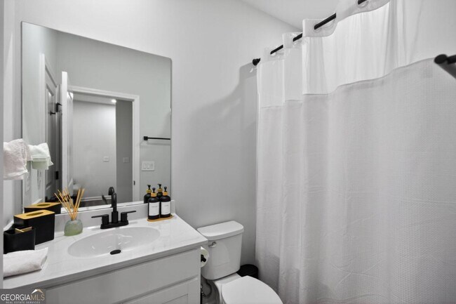 Building Photo - 1445 Creekside Cir NW