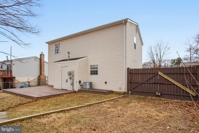 Building Photo - 14367 Springbrook Ct