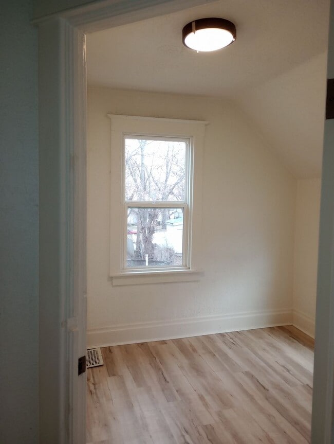 Building Photo - LEASE TO OWN $1800 MO