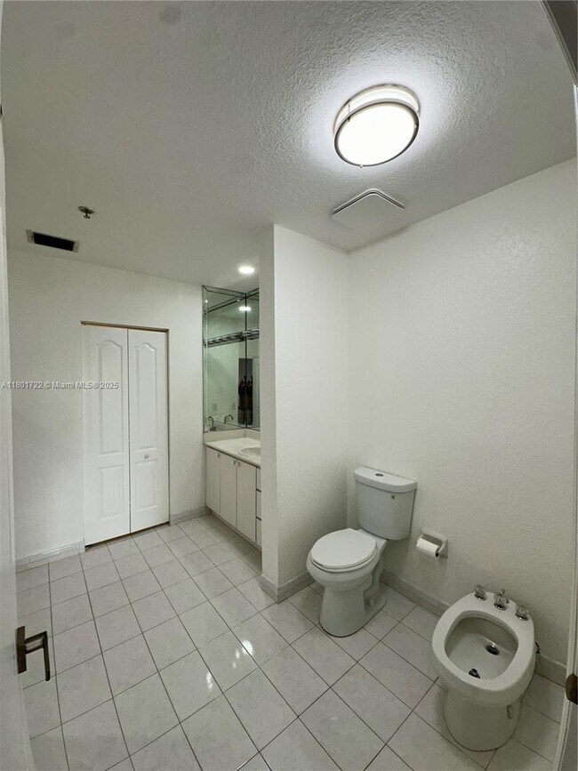 Building Photo - 17425 NW 75th Pl