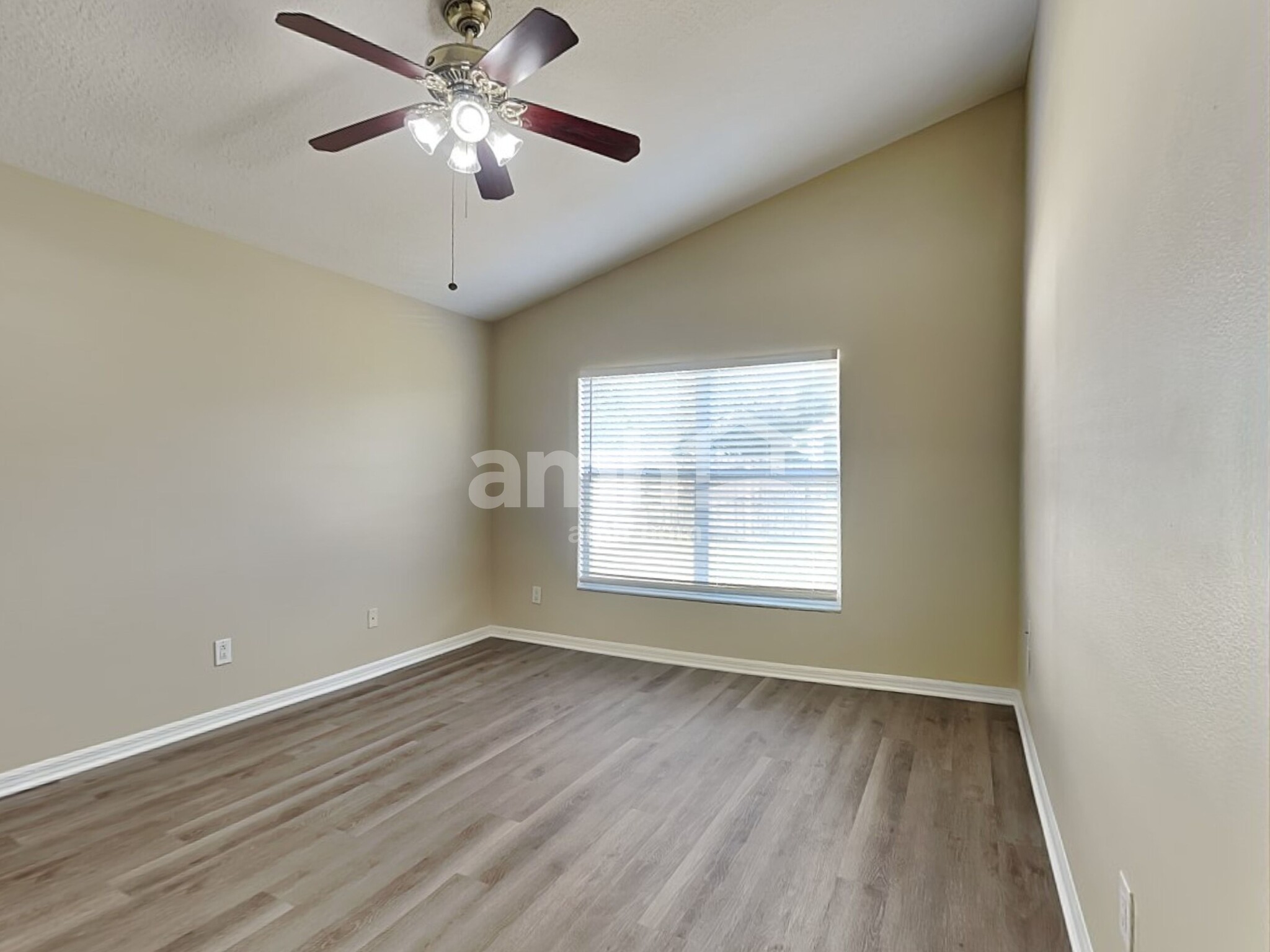 Building Photo - 32124 Cypress Valley Dr