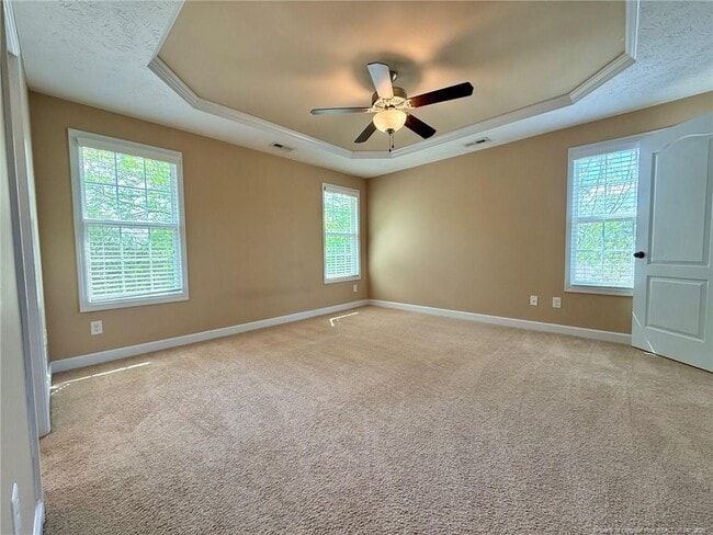 Building Photo - 422 Jamestown Ave