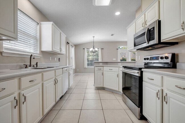 Building Photo - NE Tallahassee Home in the Villages at Maclay