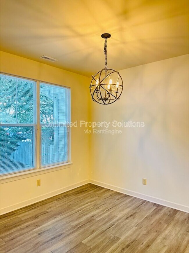Building Photo - 5813 Wrightsville Ave