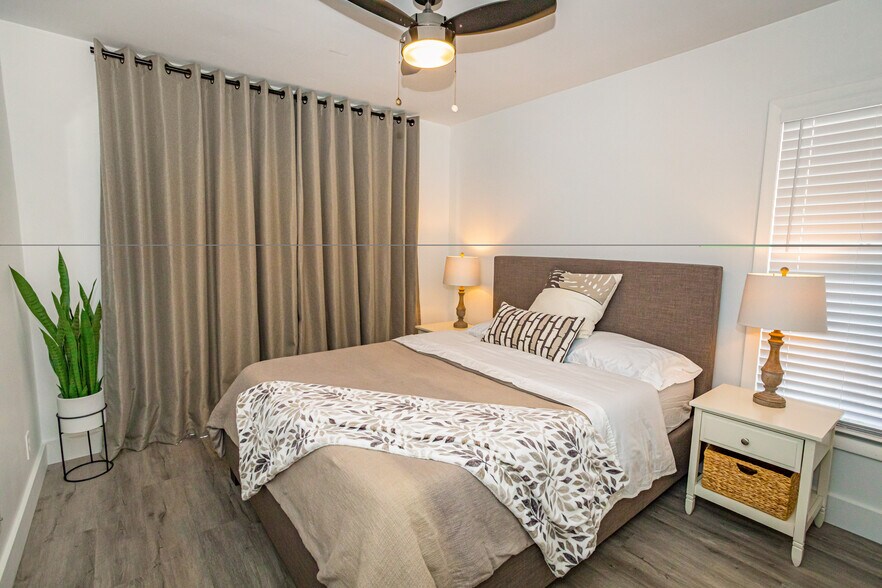 Building Photo - 9341 Green Meadows Way