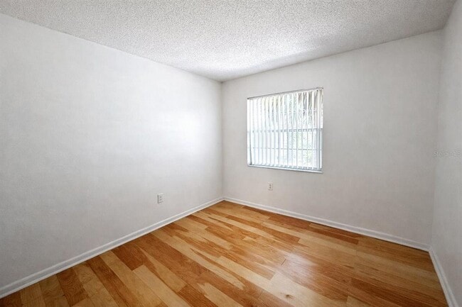 Building Photo - 2505 N Alafaya Trail