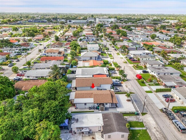 Building Photo - 3520 SW 88th Pl