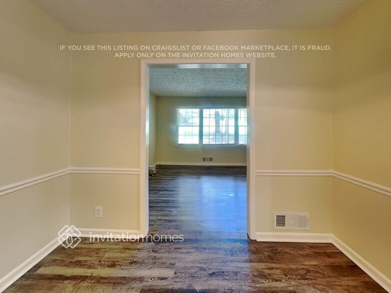 Building Photo - 193 Gloster Rd NW
