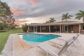 Building Photo - 2412 La Salle Ave