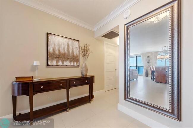 Building Photo - 4280 Galt Ocean Dr