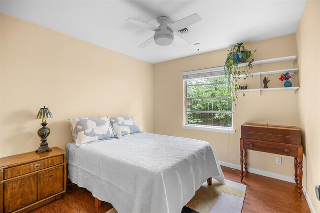 Building Photo - 6713 Haney Dr
