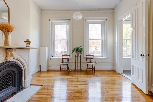 Building Photo - 29 E Concord St