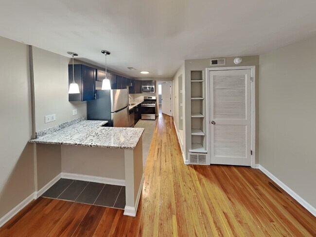 Building Photo - Lantern Square Apartments-A3