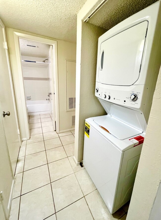 Building Photo - 2710 Grants Lake Blvd