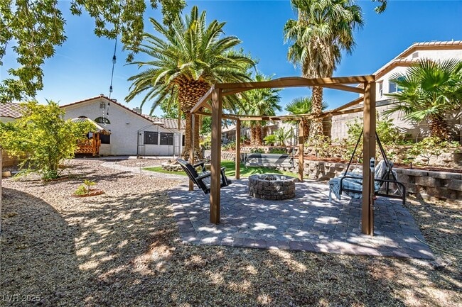 Building Photo - 4517 Inez Dr