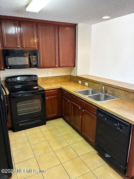 Building Photo - 9358 Scaup Way