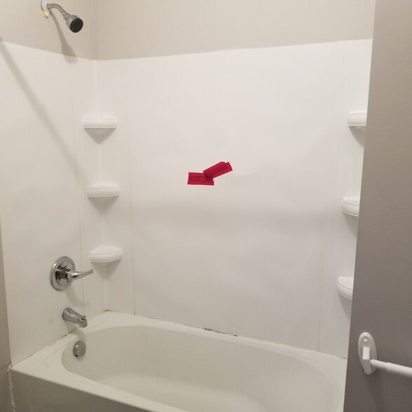 Building Photo - 84 Carson Ave