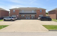 Building Photo - 3702 Malibu Ln