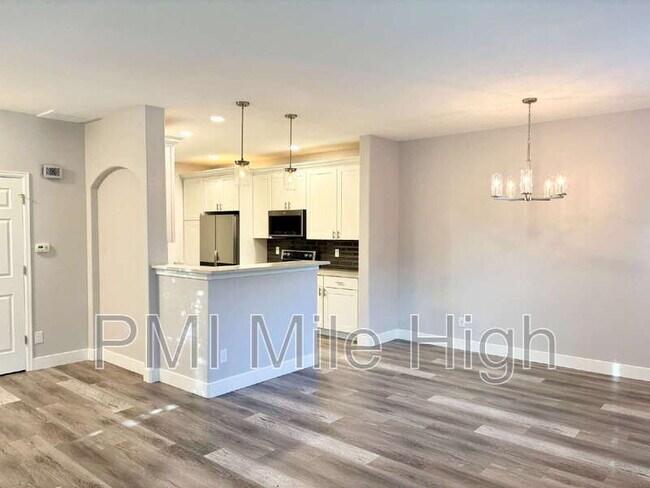 Building Photo - 12743 Leyden St