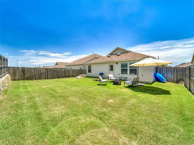 Building Photo - 340 Red Rock Trl