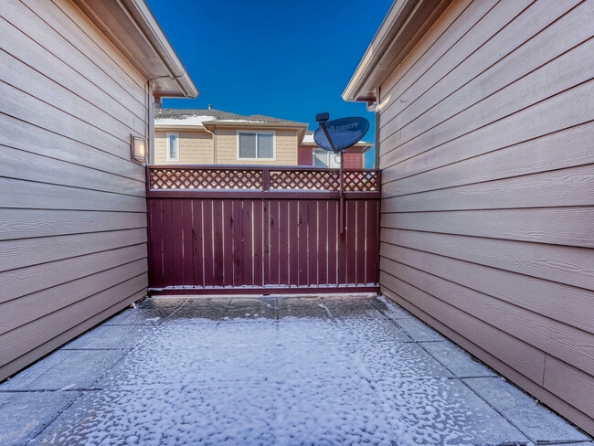 Building Photo - 8637 Gold Peak Ln