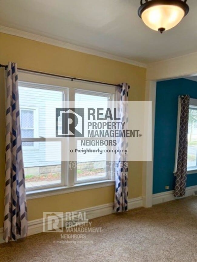 Building Photo - 88 E 18th St