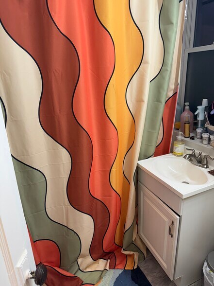 Building Photo - 110 Brainerd Rd