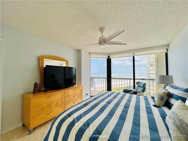 Building Photo - 9500 S Ocean Dr