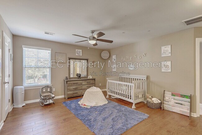 Building Photo - 1157 Leary St