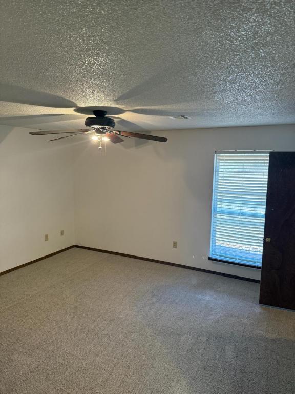 Building Photo - 1812 W Liberty Ave