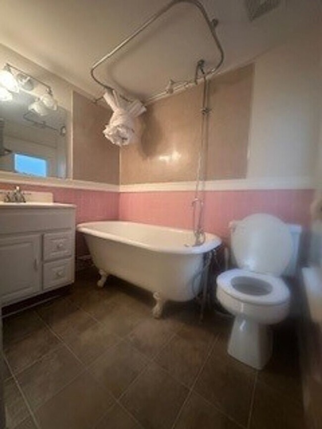 Interior Photo - Roxbury Apartments