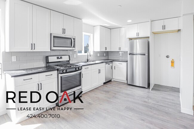 Building Photo - BRAND NEW Spacious Three Bedroom With NEW ...